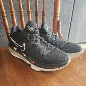 Mens Nike shoes